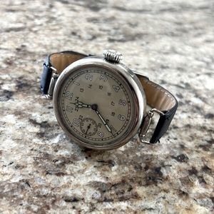 Gorgeous Vintage WWII Wrist Watch